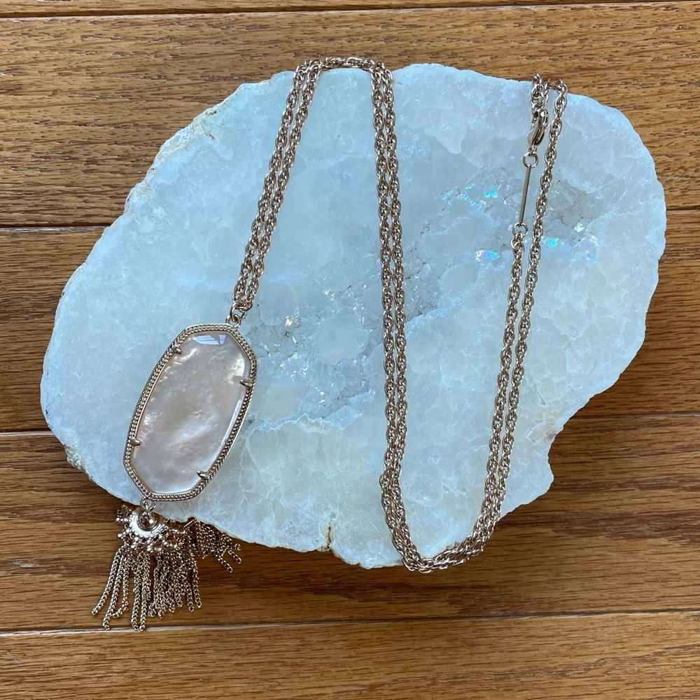 Kendra Scott Rayne Necklace in Rose Gold and Peach Illusion